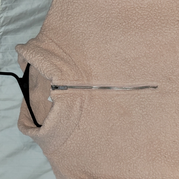 Pink Sherpa Sweater XL - Picture 2 of 4